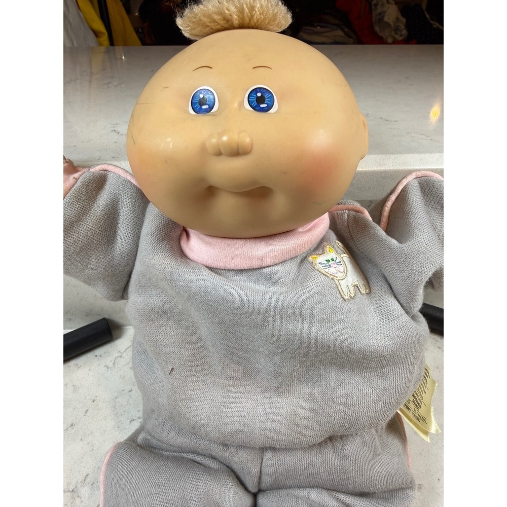 Vintage 1985 Cabbage Patch Kids Doll Xavier Roberts Blue Signature Coleco 16"